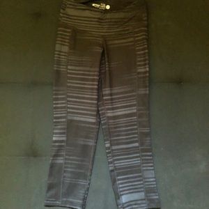 Old Navy compression crop pants size xs